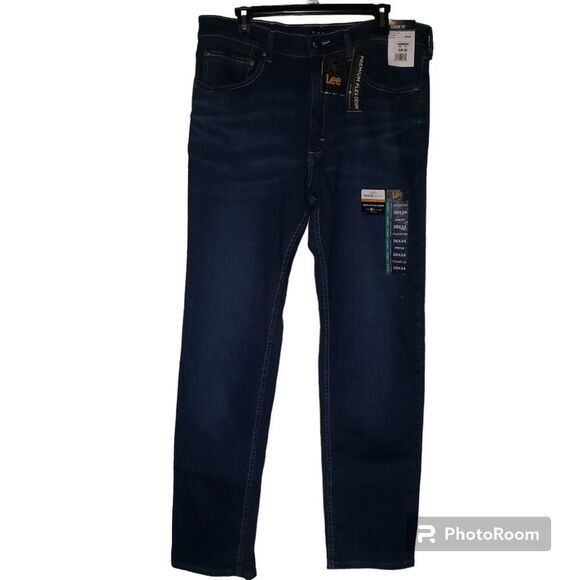 Lee Men’s W36 L32 Premium Flex Classic Fit Straight Jeans Stretch Denim — NWT - Picture 2 of 9
